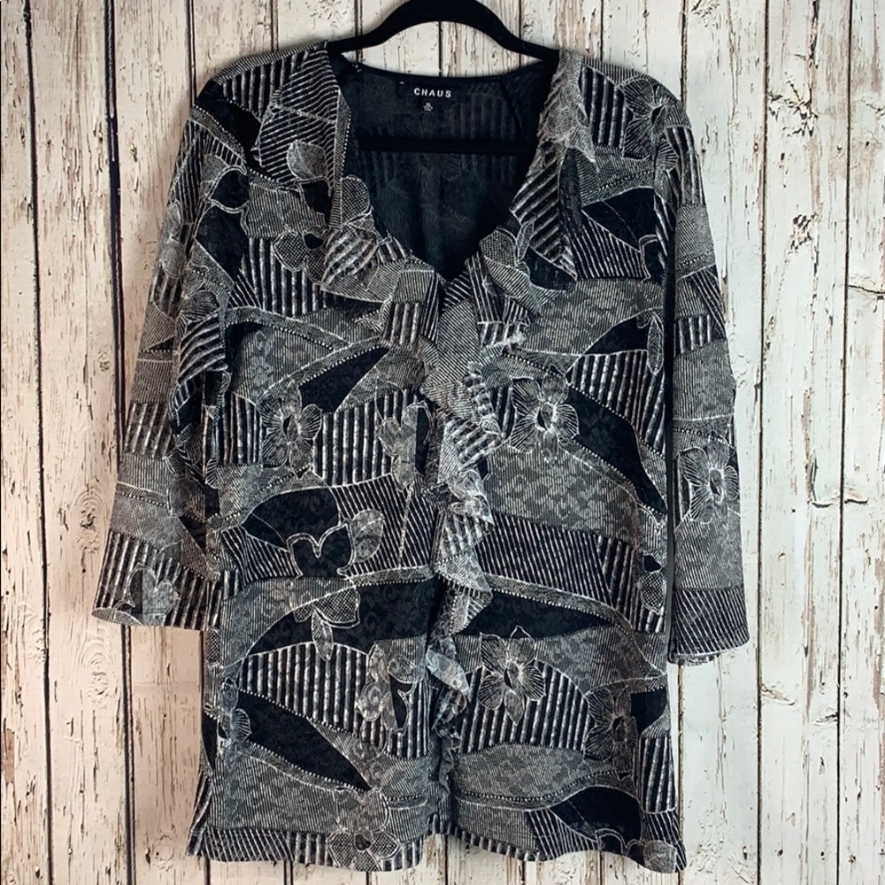 Chaus‎ Black and White Ruffled Floral Shirt
